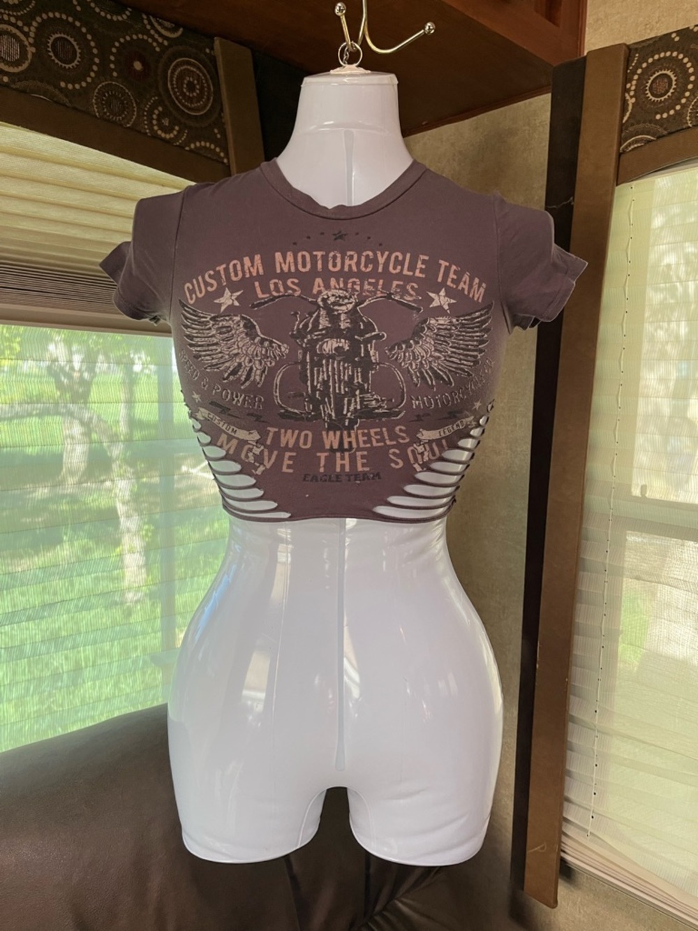 Assorted Women's Tops - Picture 2 of 9